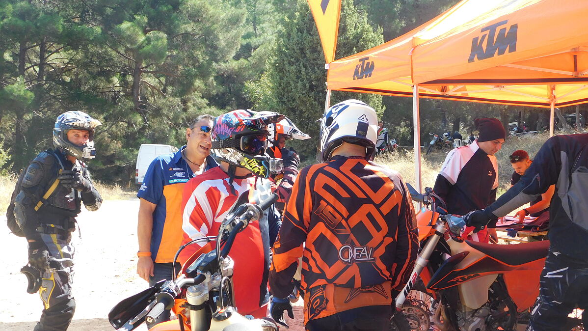 EDSCN0258