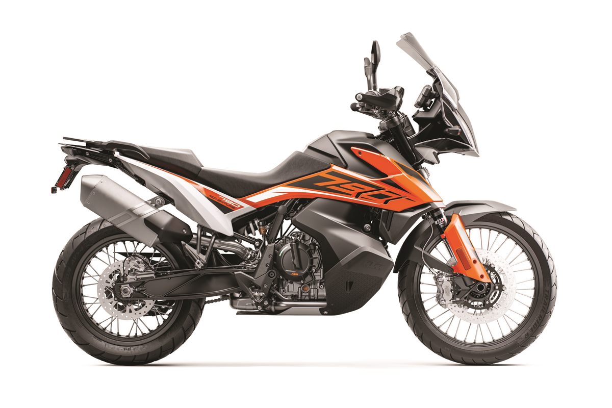 261008_790 ADV Orange US MY19 90-Right