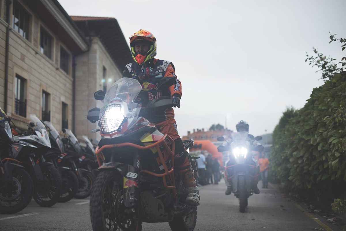 VI REUNIÓN KTM ADVENTURE_CANTABRIA 