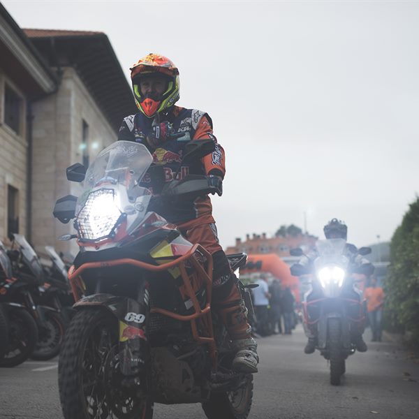 VI REUNIÓN KTM ADVENTURE_CANTABRIA 