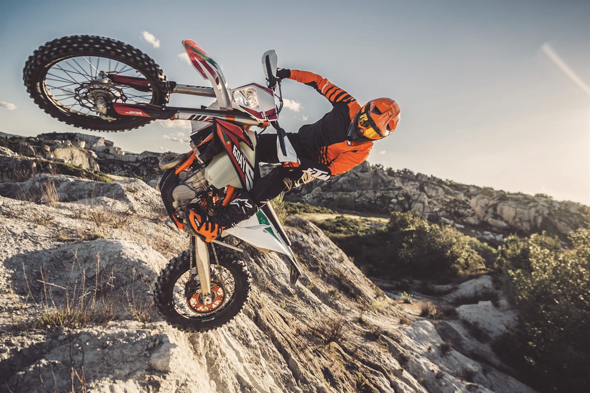 12 Action KTM 450 EXC-F SIX DAYS MY2020