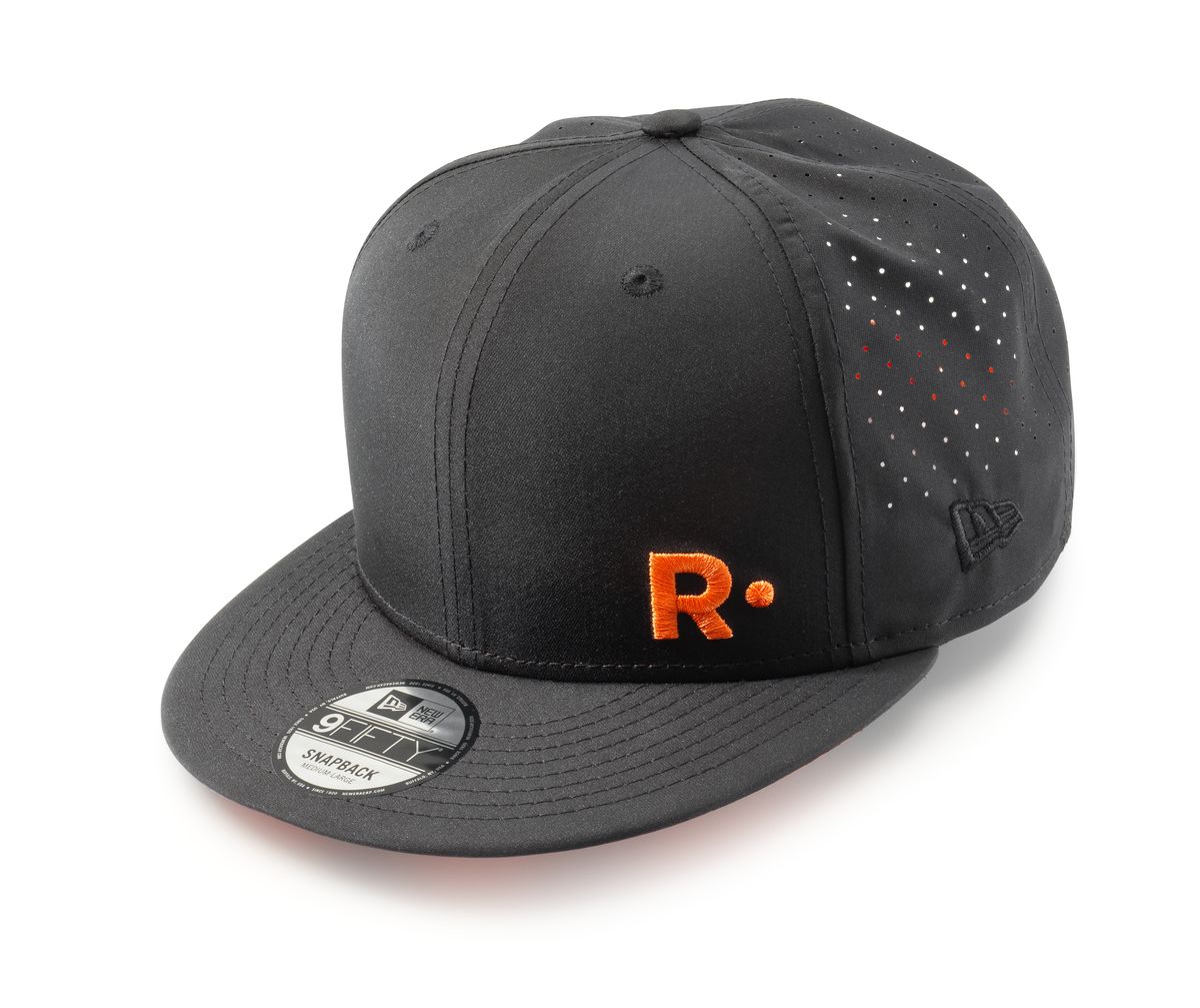 270817_3PW190006200 RACR 222 Cap