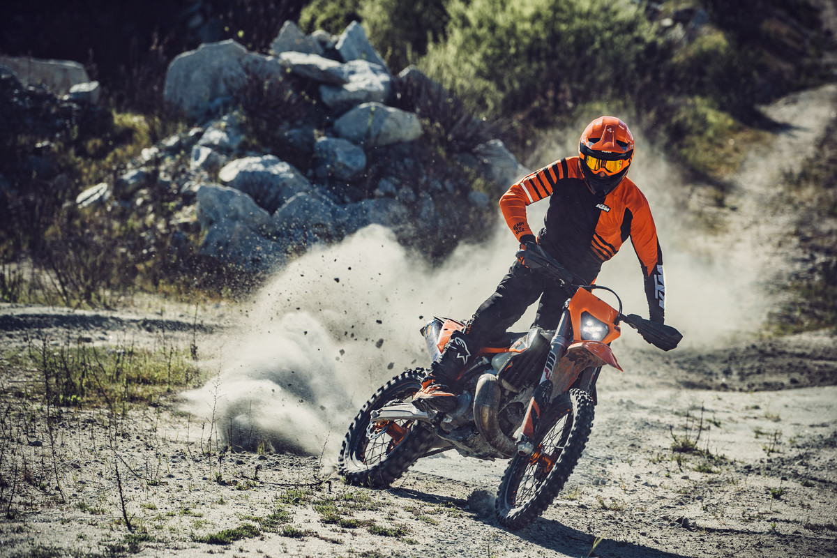 KTM 300 EXC MY20 - Action-1