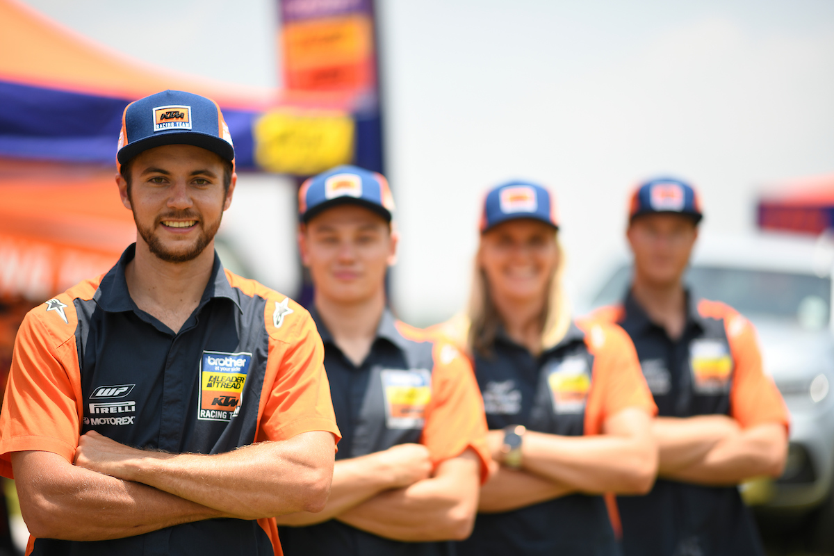 2020 Brother Leader Tread KTM Team.