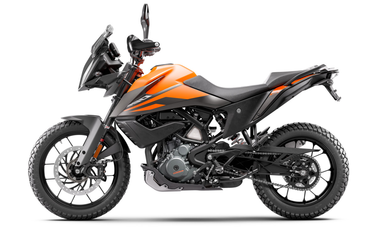 315264_390 Adventure 2020