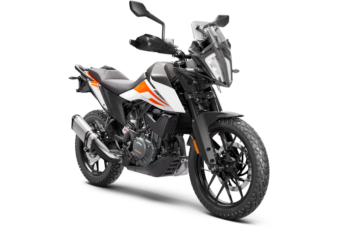 315273_390 Adventure 2020