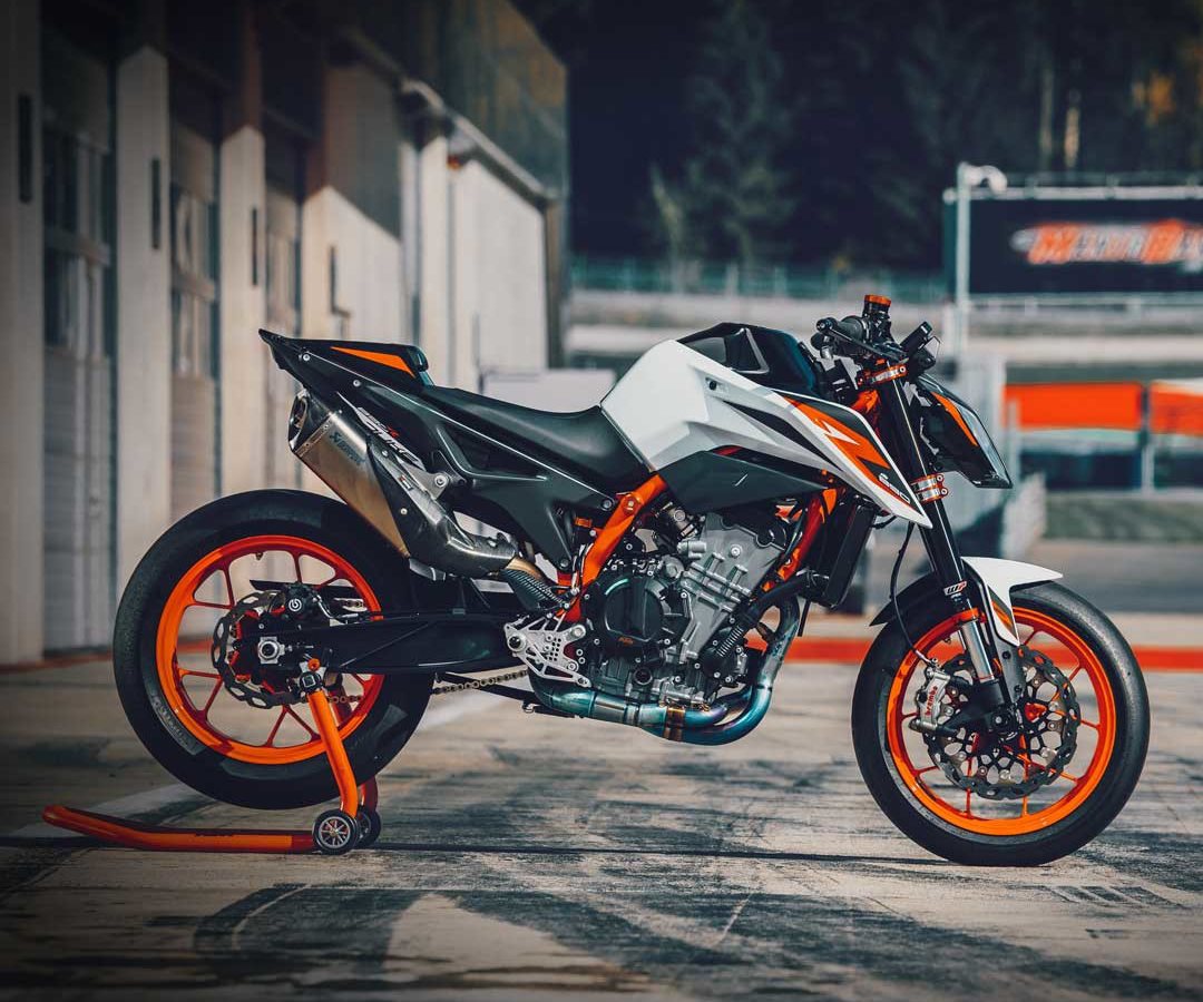319984_EICMA - 2020 KTM 890 DUKE R - INSTAGRAM FEED 1