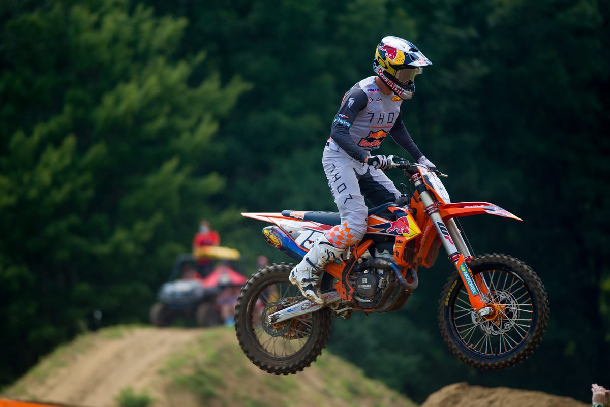 JESS PETTIS - TRIPLE CROWN RD 1