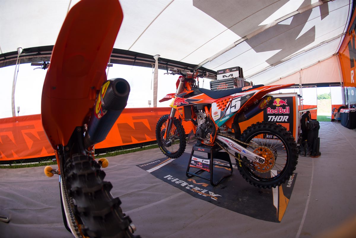 JESS PETTIS - TRIPLE CROWN RD 1