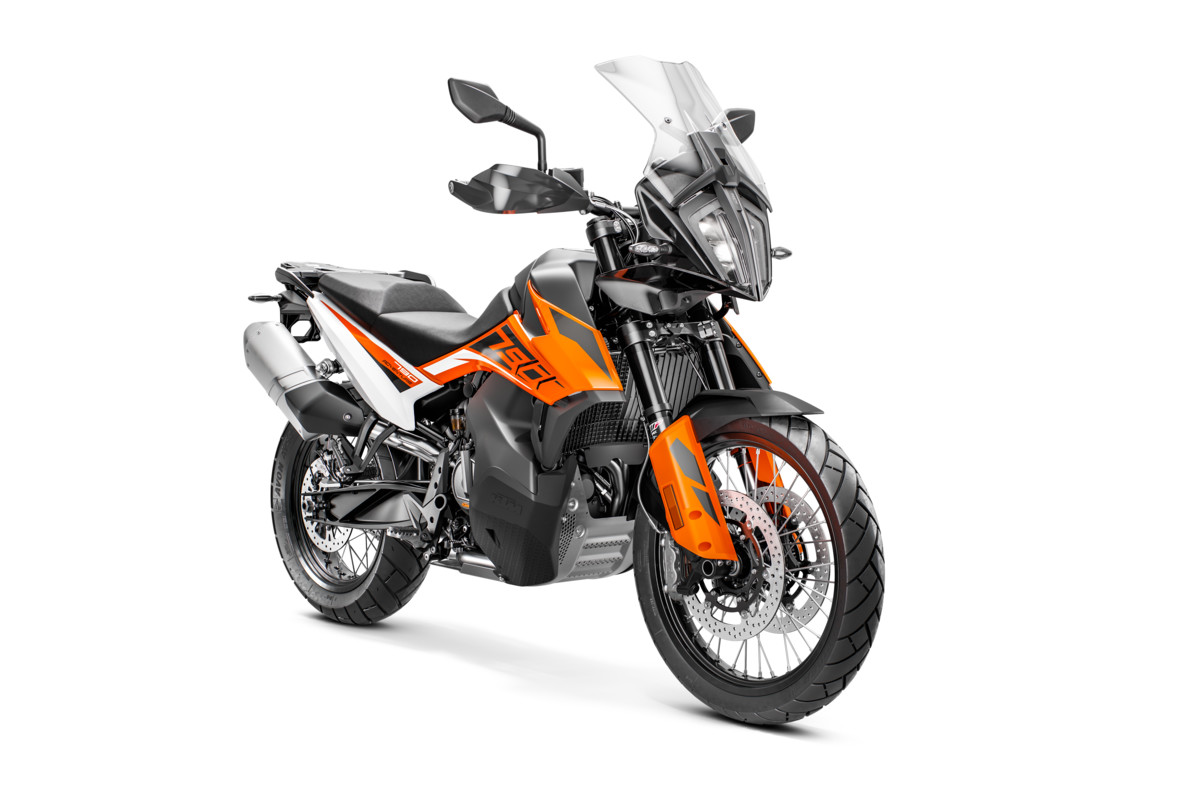 261001_790 ADV Orange MY19 Front-Right.jpg