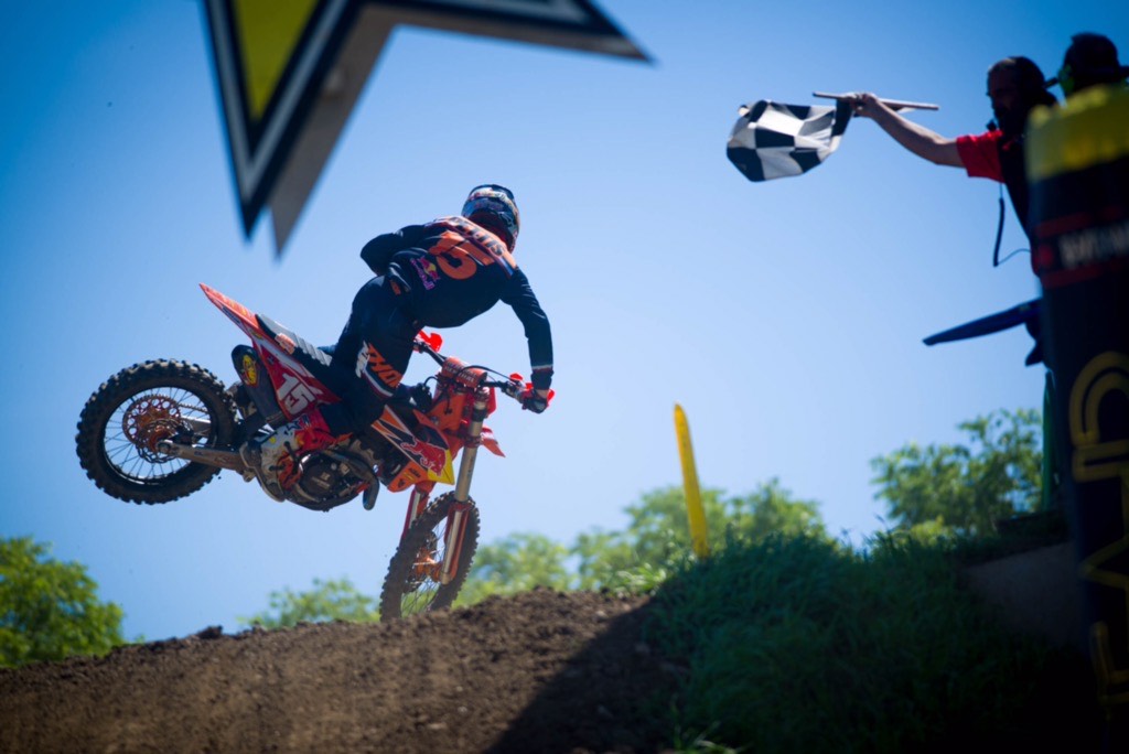 TRIPLE CROWN RD 2