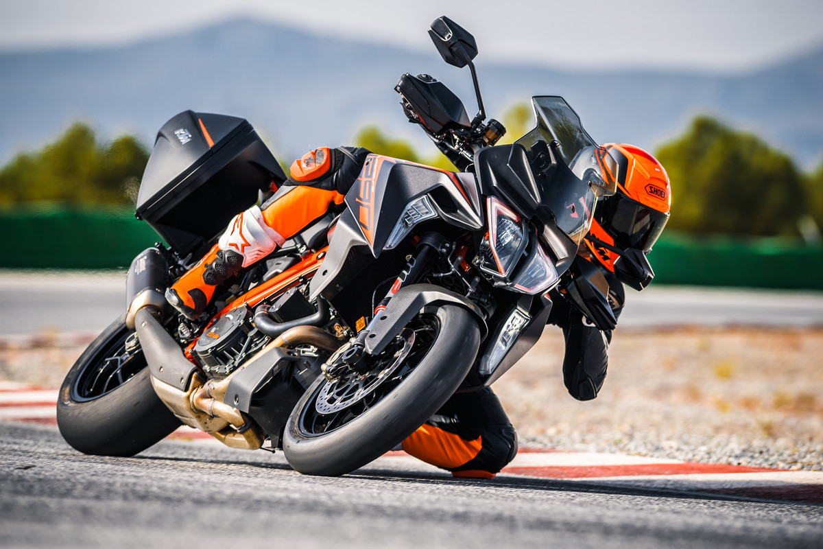 244705_1290 SUPER DUKE GT 2019.jpg