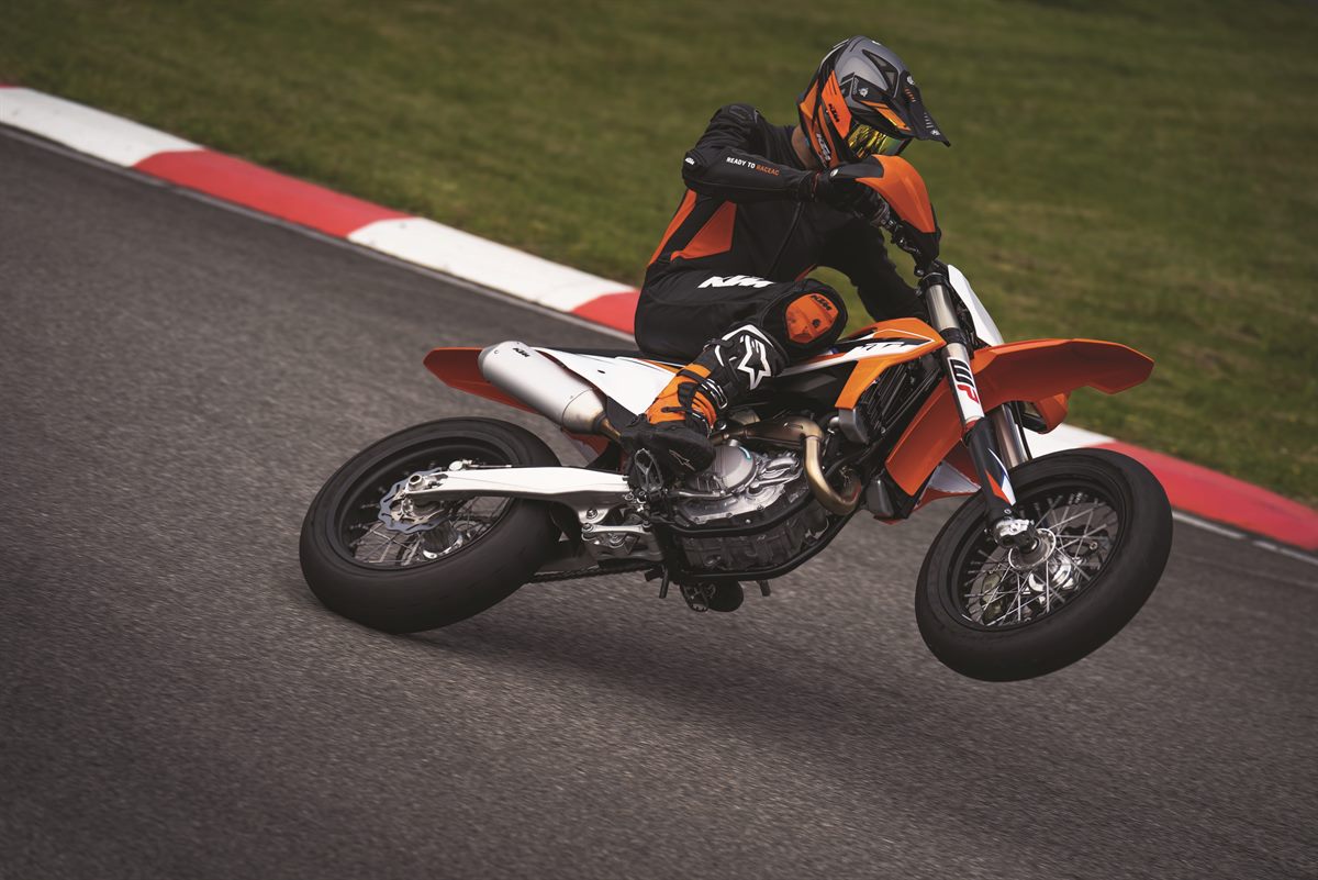 350368_MY21 KTM 450 SMR