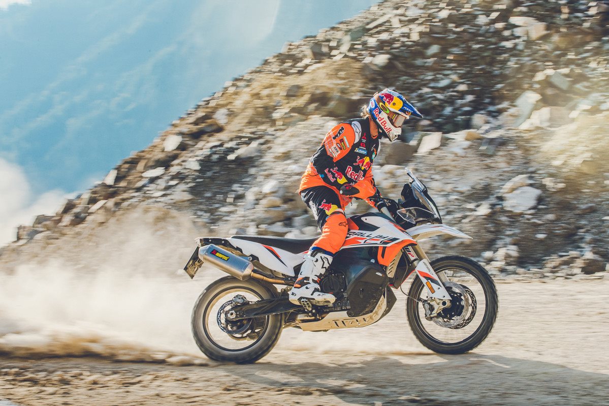 KTM 890 ADVENTURE R RALLY_Action Toby Price