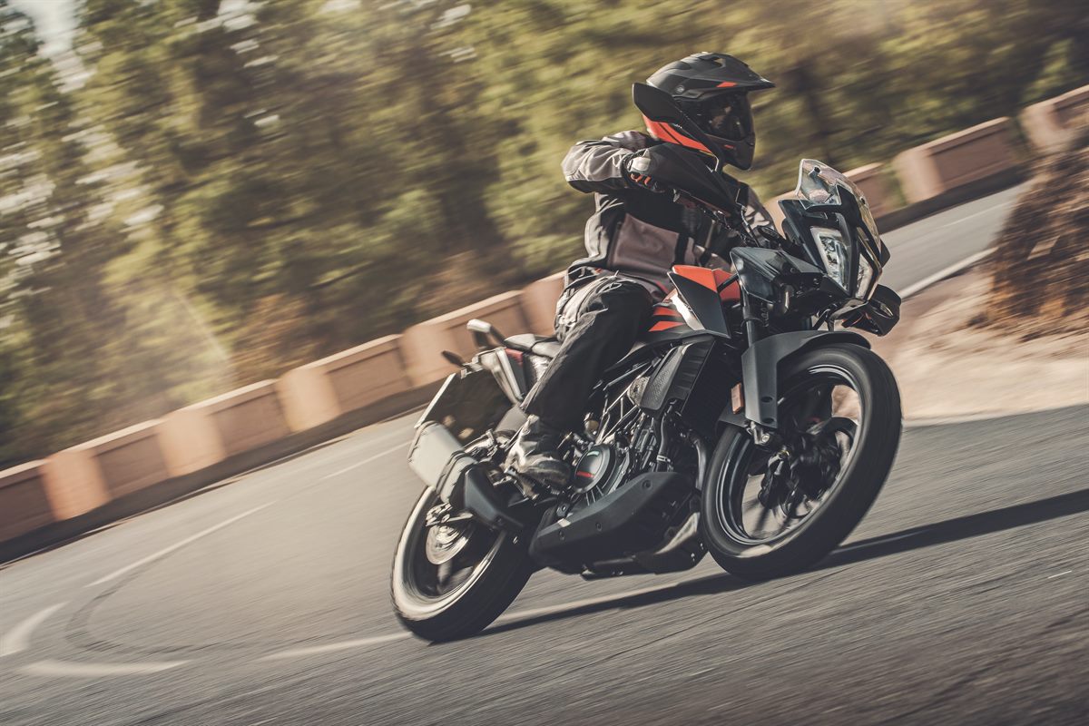 338721_KTM_390_ADVENTURE Action _58_