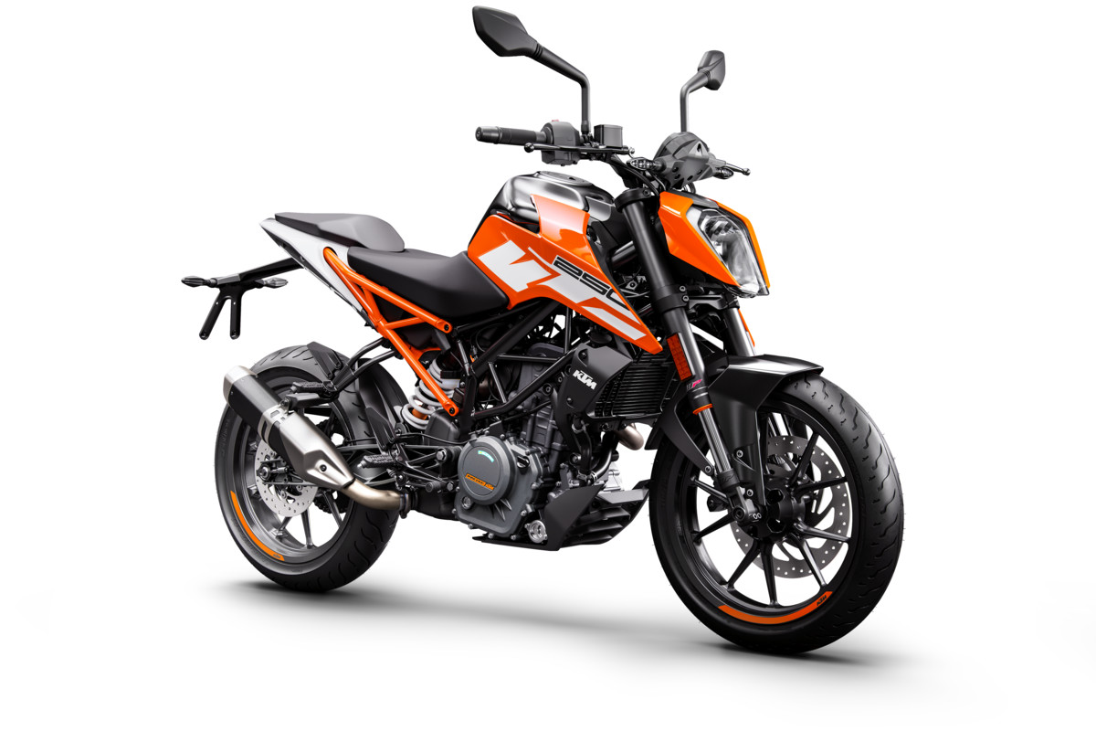 170602_KTM 250 DUKE  Orange Front Right  MY 2017