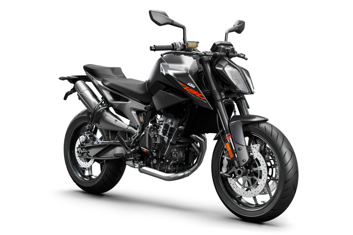 209315_KTM 790 DUKE right front black MY 2018