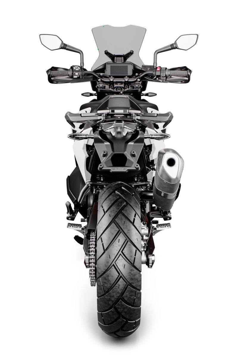 261014_790 ADV White MY19 Rear