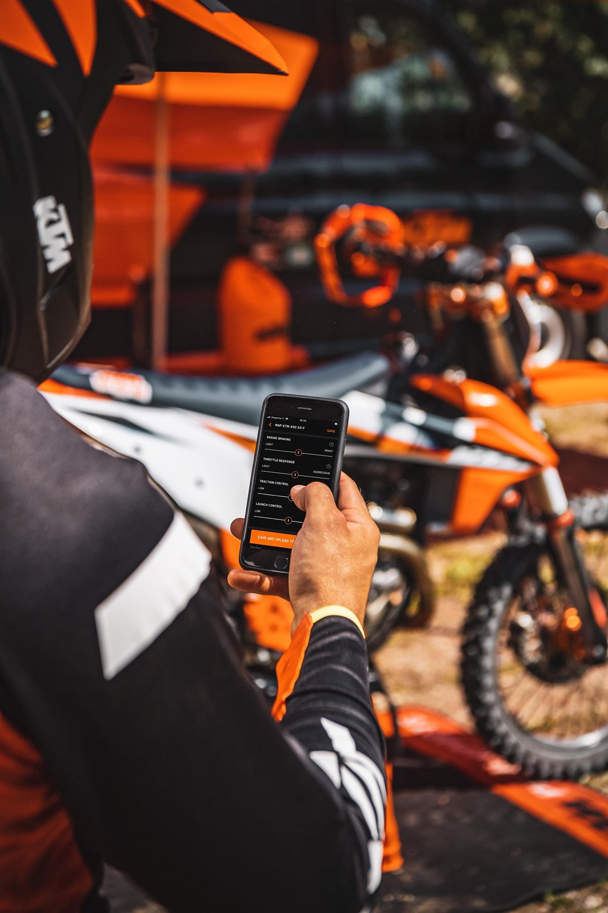 351080_KTM SX 2021 - myKTM screens