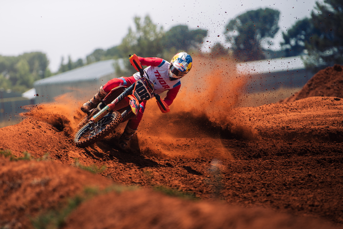 Kerim Fitz-Gerald in action at the National Motocross season finale.