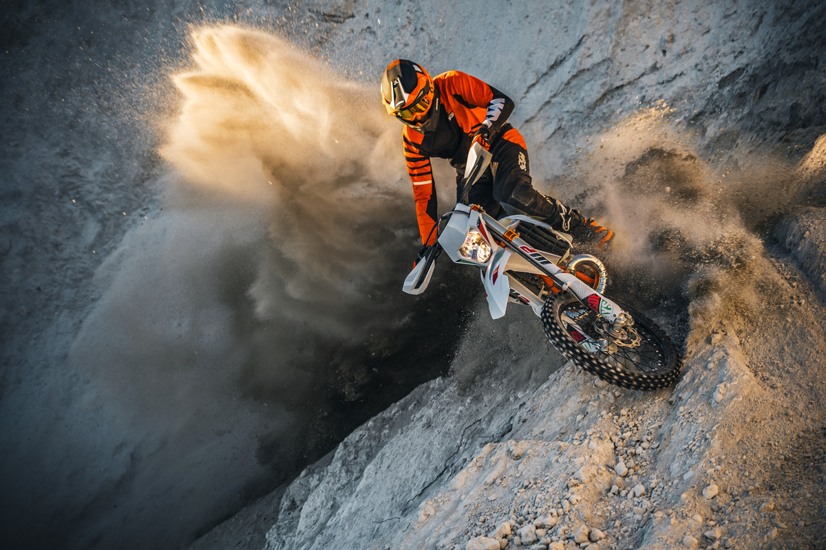 336490_KTM 250 EXC TPI SIX DAYS 2021.jpg
