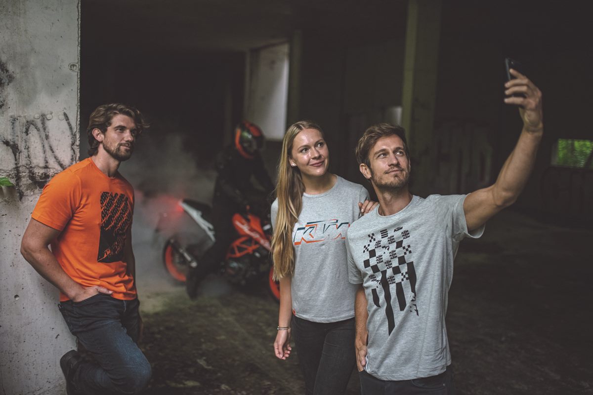 367848_KTM PowerWear Casual MY20 Radical Square Tee_ Radical Logo Tee _ Women Logo Tee