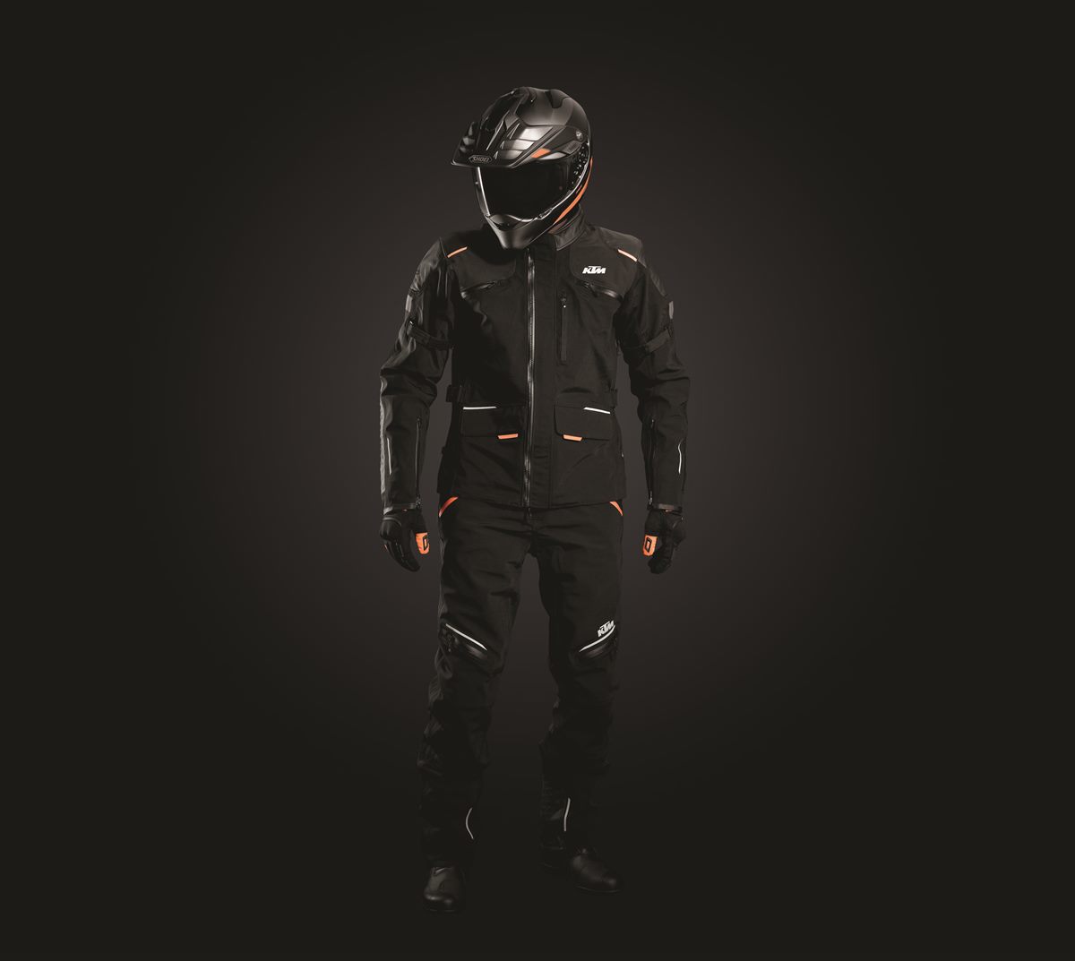 323186_ADV S HERO
