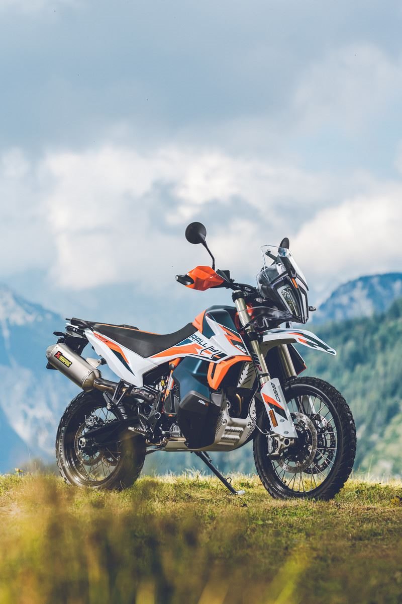 KTM 890 ADVENTURE R RALLY_static.jpg