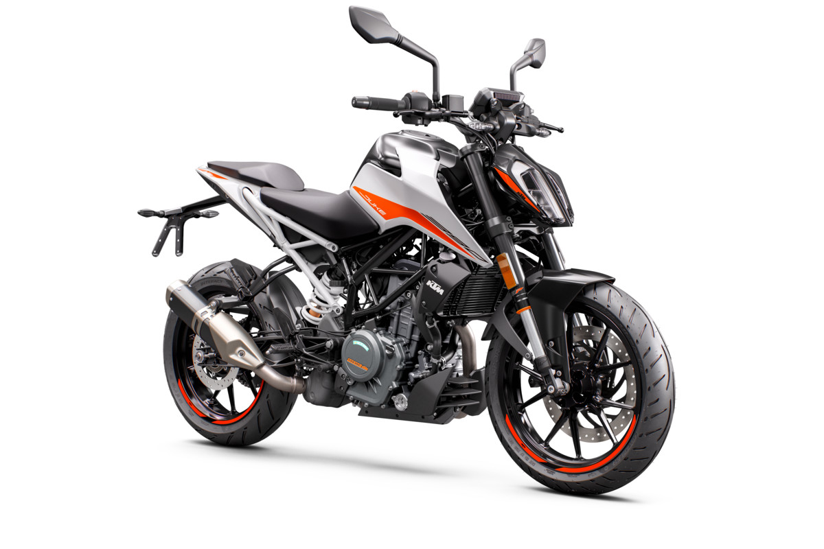 340770_2021 KTM 390 DUKE