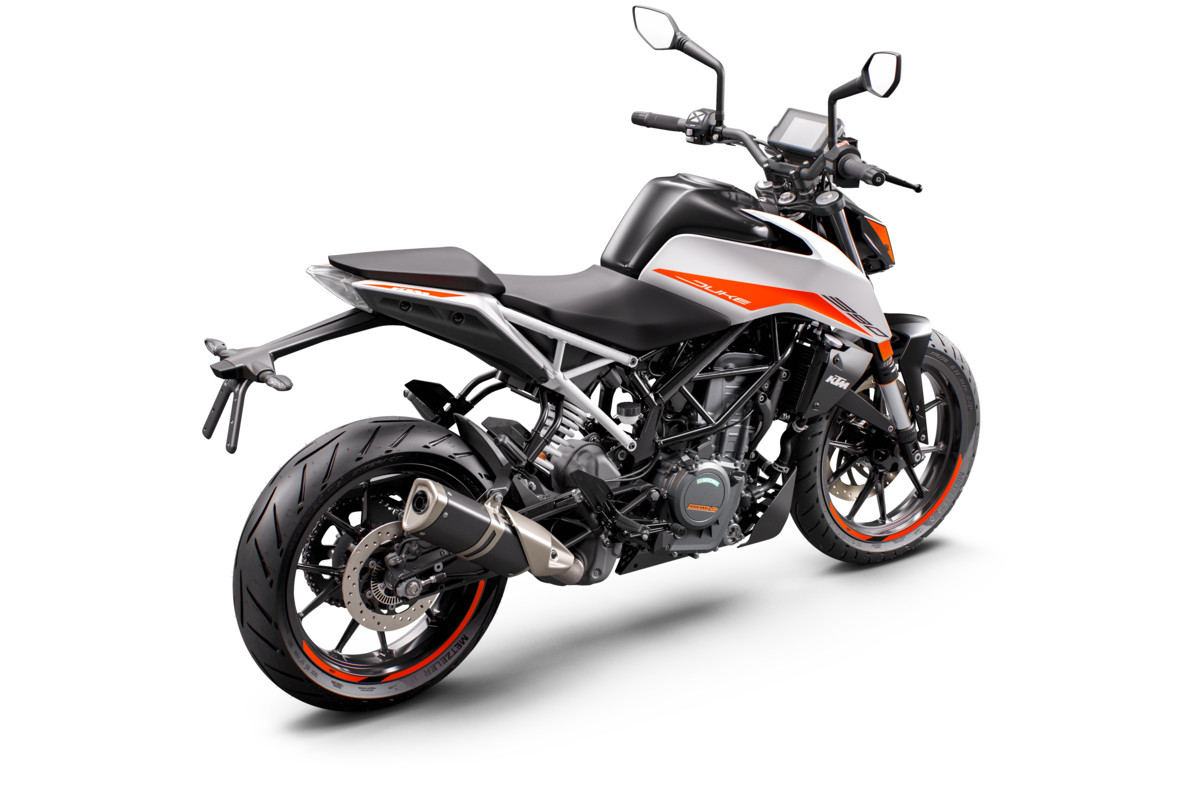340772_2021 KTM 390 DUKE