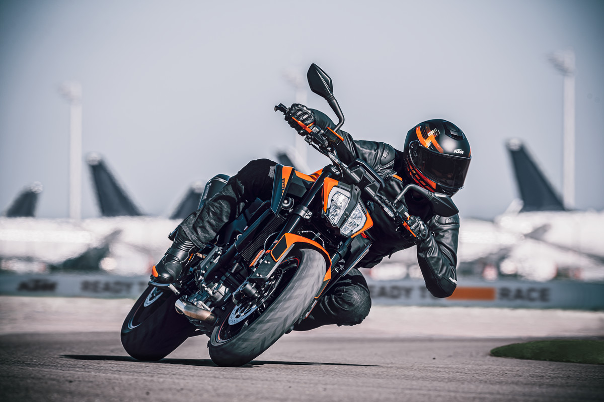 361991_2021 KTM 890 DUKE