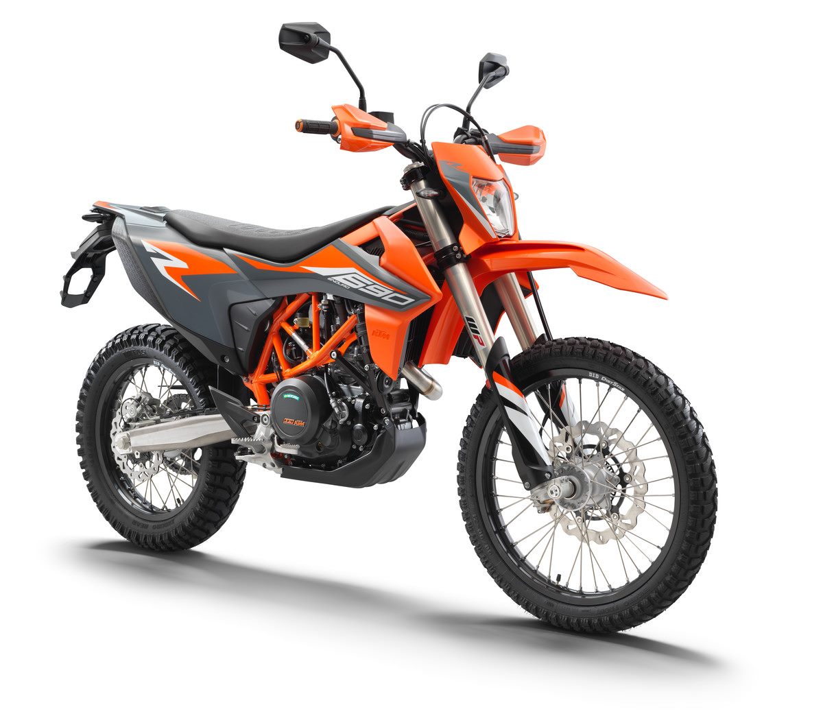 KTM 690 ENDURO R 2021 front right.jpg