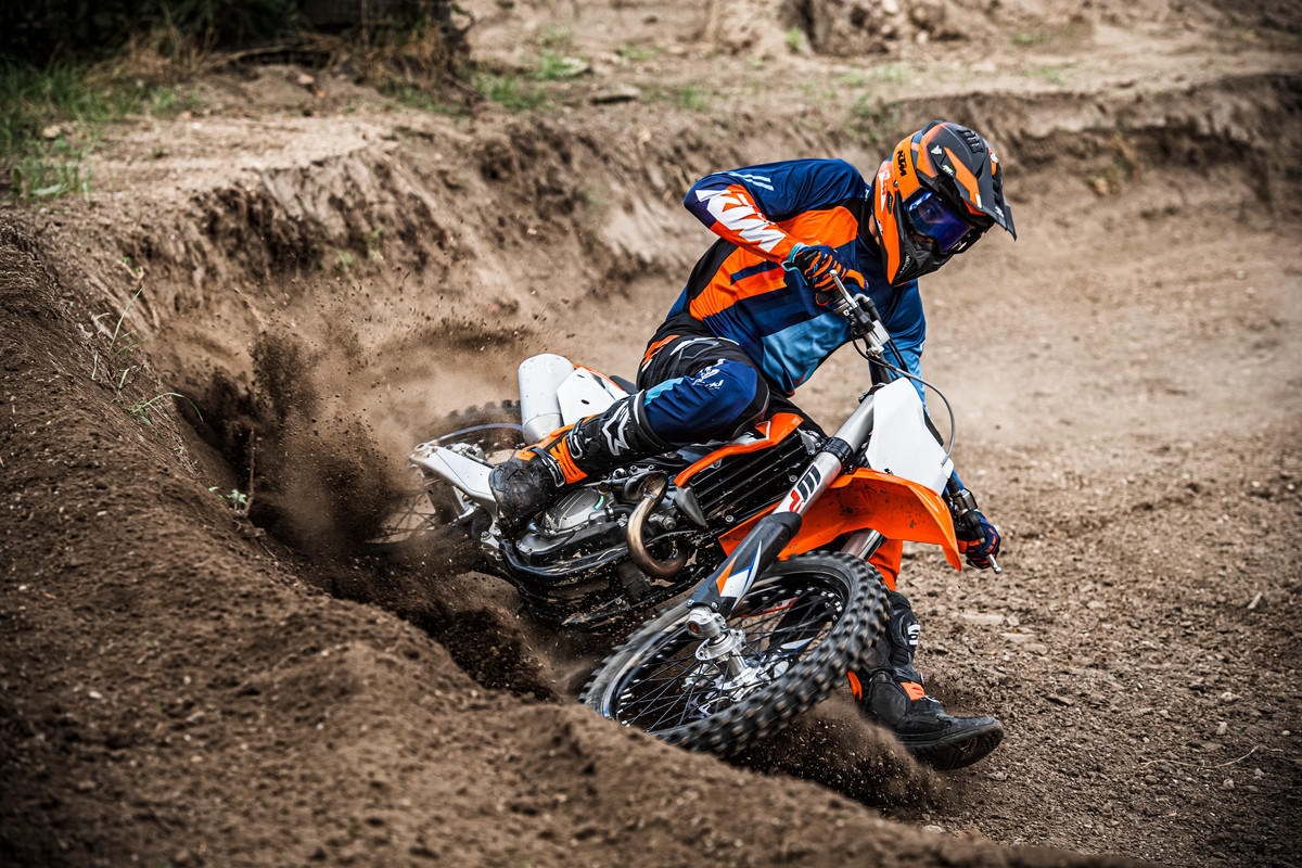 371599_MY21 KTM 450 SX-F_ Action