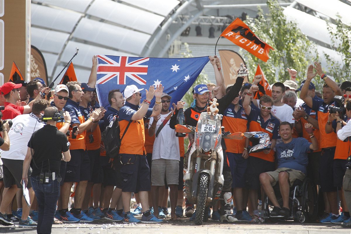 102475_Price_Podium_03_2012