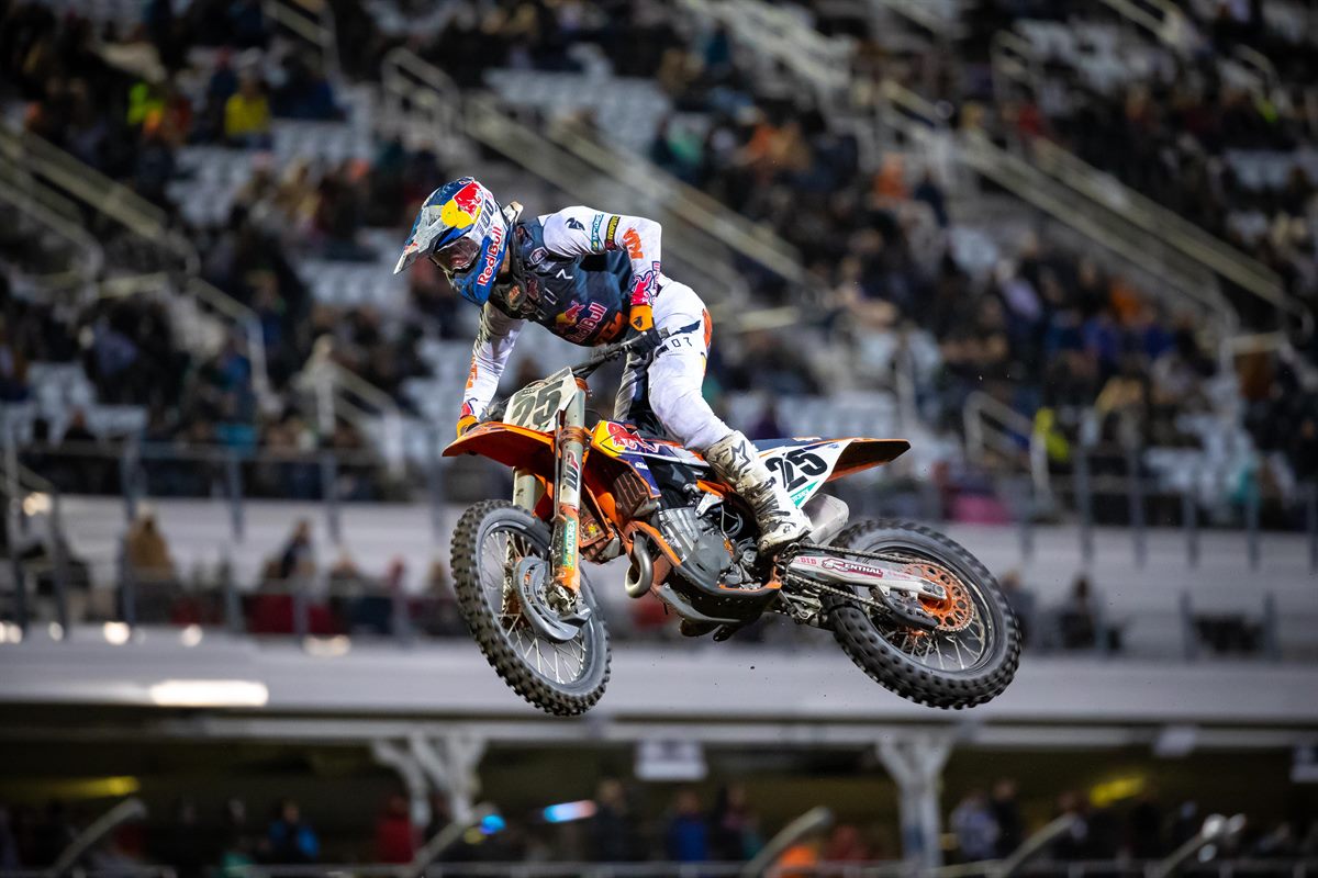 MARVIN MUSQUIN RD 9 ACTION