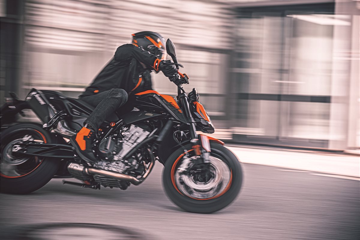 KTM 890 DUKE TOUR