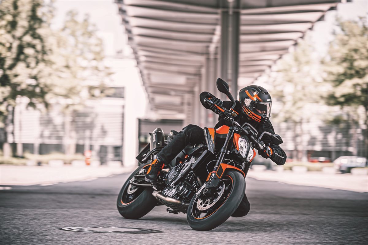 KTM 890 DUKE TOUR