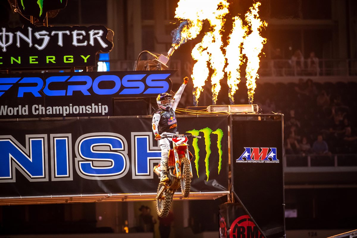 COOPER WEBB RD 11 WIN