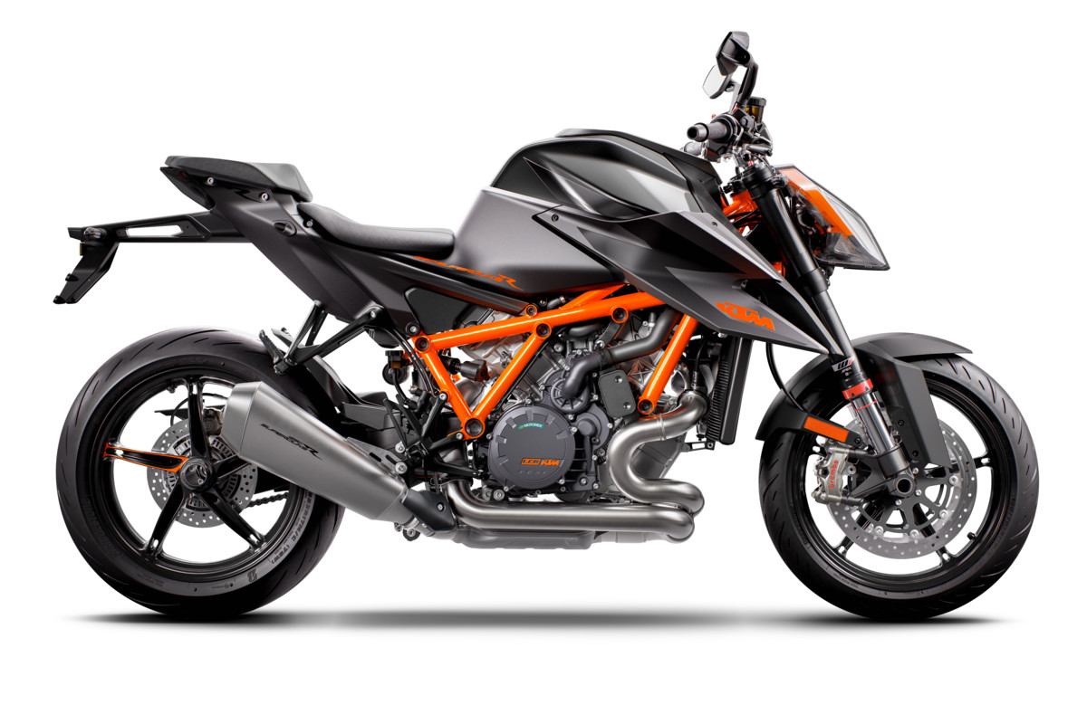 365271_MY21_ KTM 1290 SUPER DUKE R_ Black