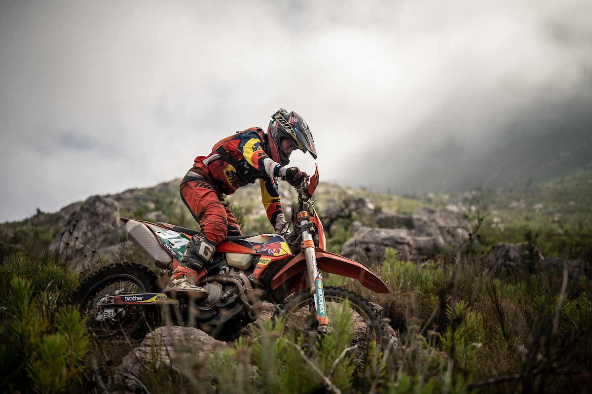 Brad Cox storms to Enduro glory.