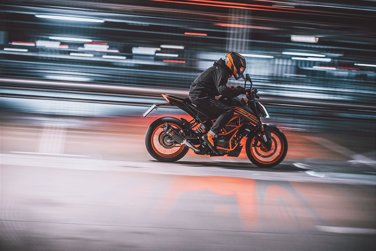 358672_KTM Naked Model Range_ Action