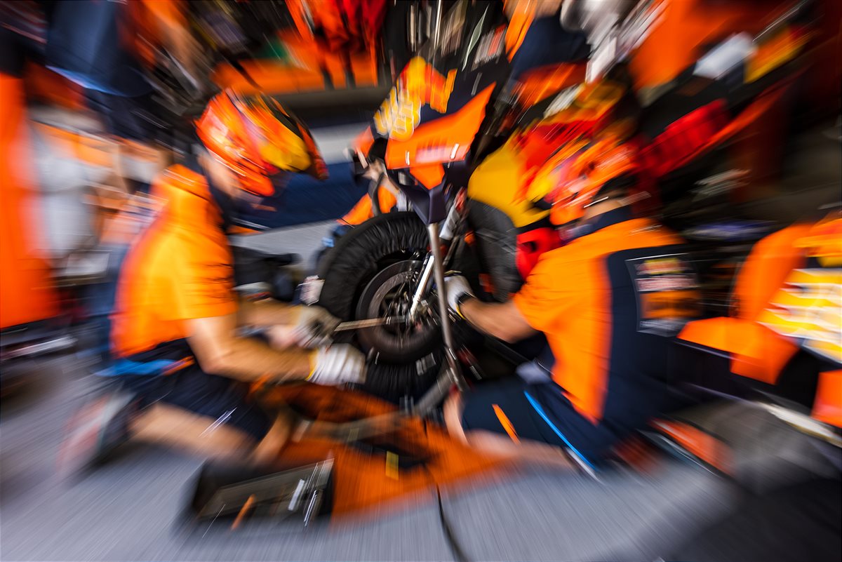 2021 Jerez test crew photos