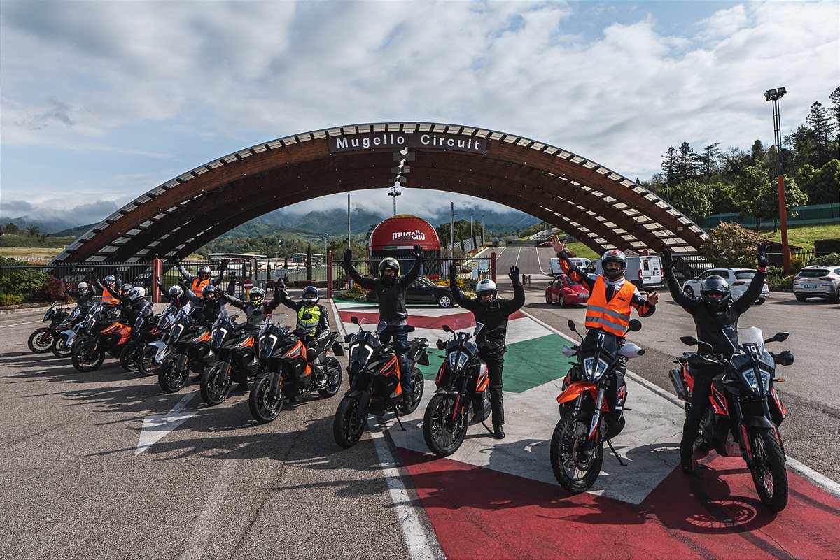 KTM ADVENTURE-22