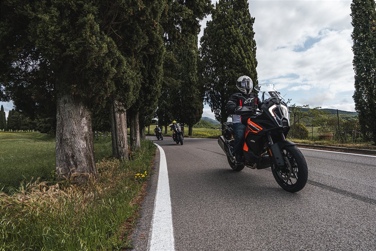 KTM ADVENTURE-27