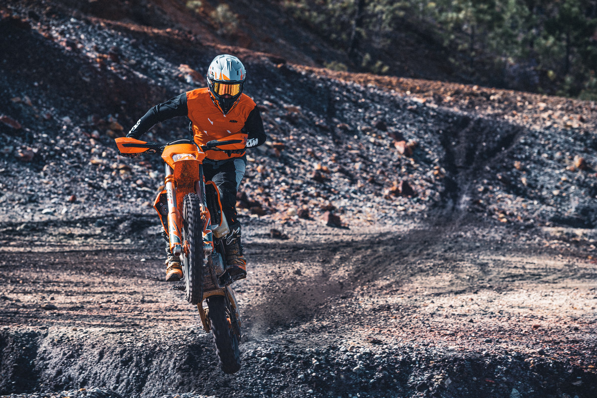 381243_MY22 KTM 350 XCF-W_500 XCF-W