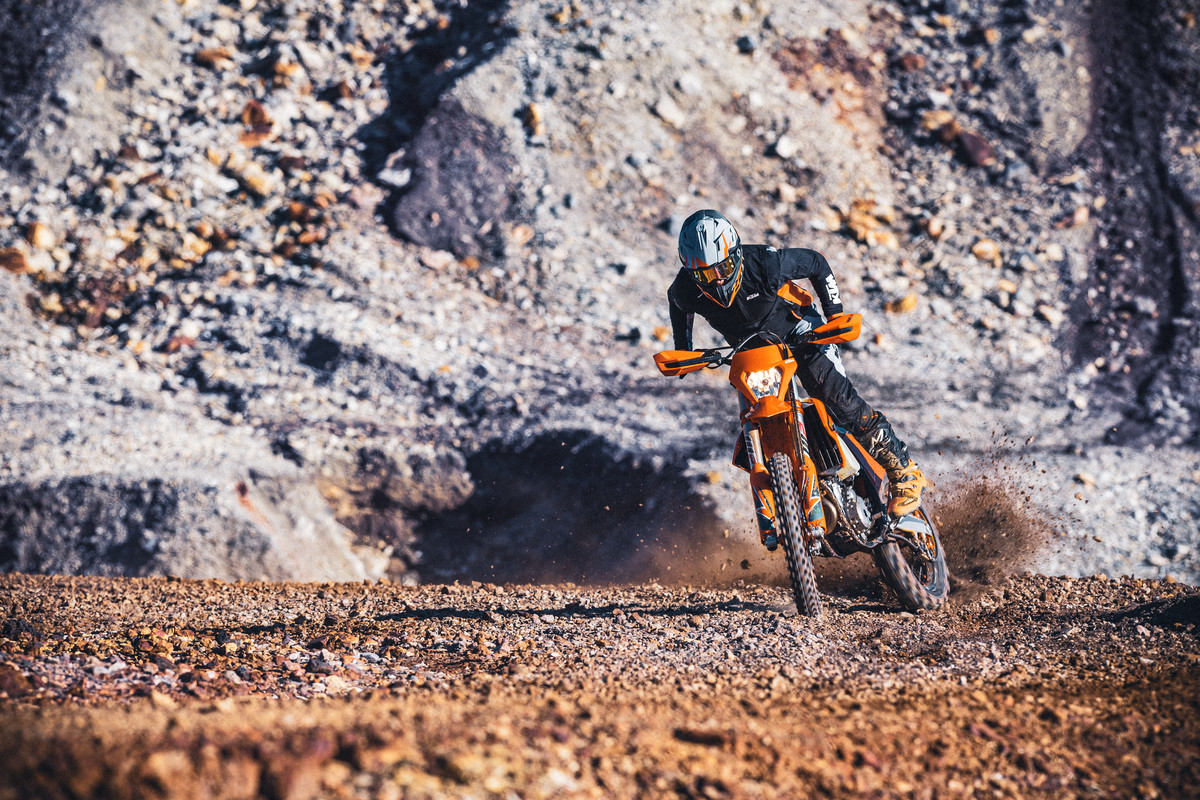 FRESH IN DEALERS: THE 2022 KTM EXC AND XC-W RANGE IS READY TO