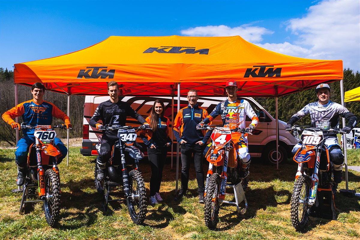 KTM Teamfoto 2021