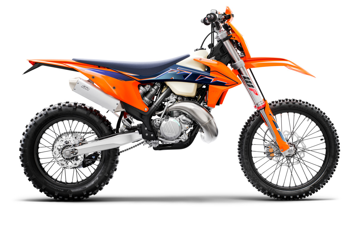 378273_150 EXC TPI MY22 90-Right