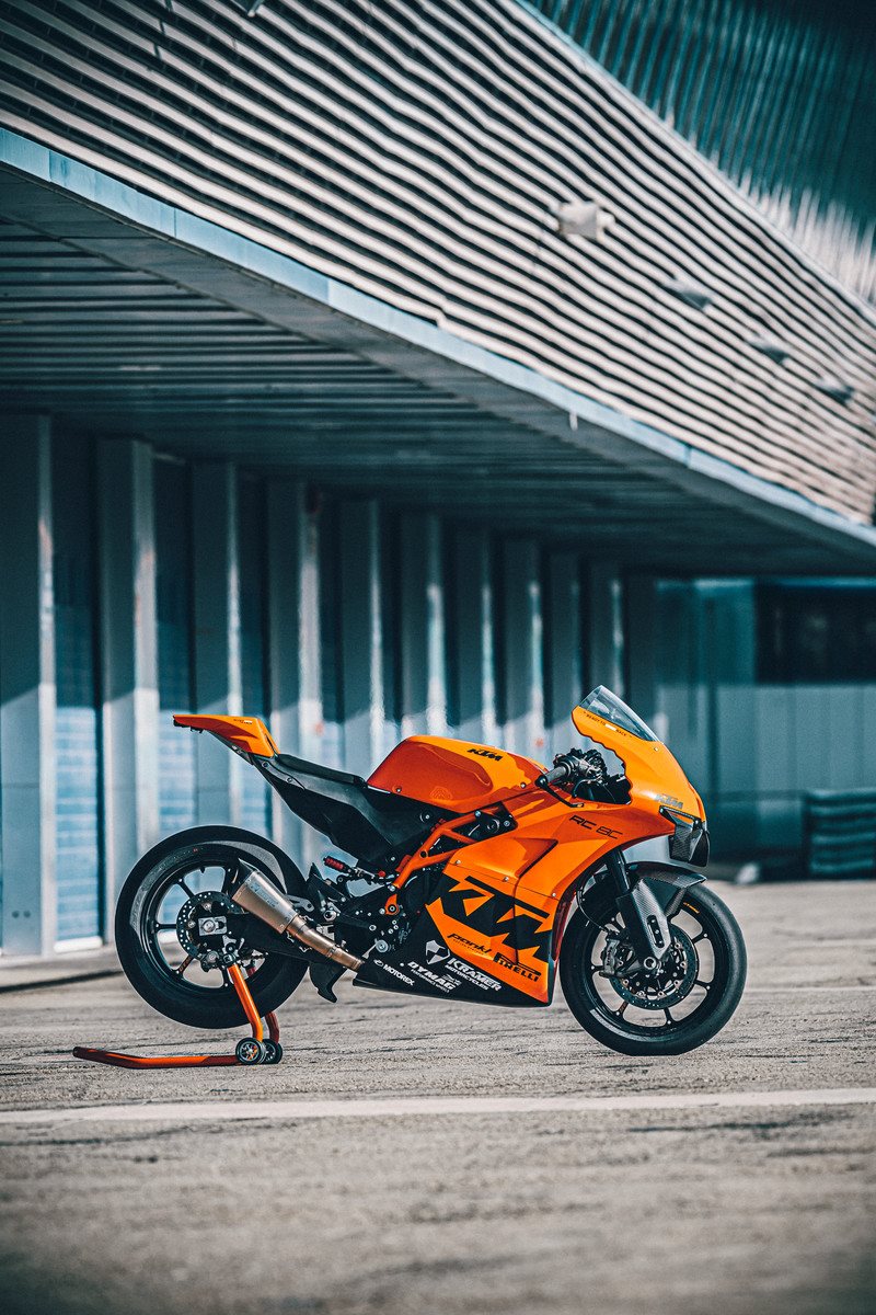 KTM RC 8C