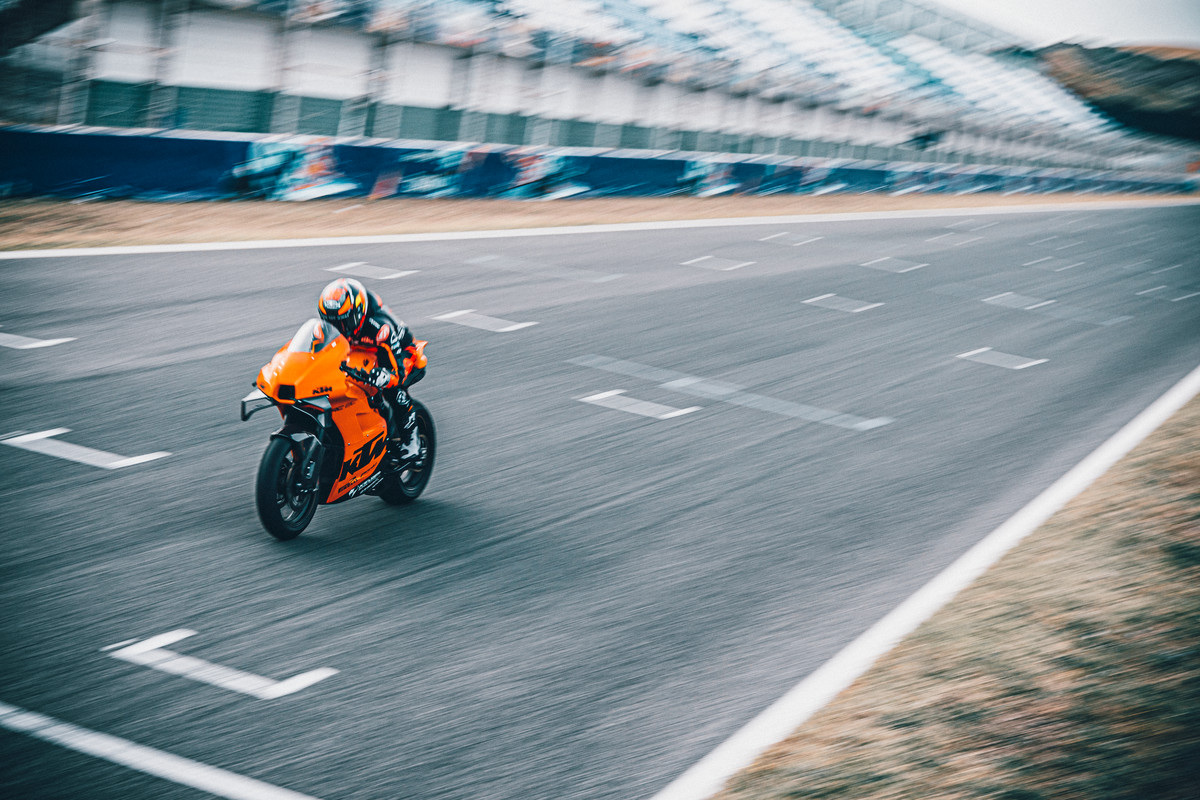 KTM RC 8C